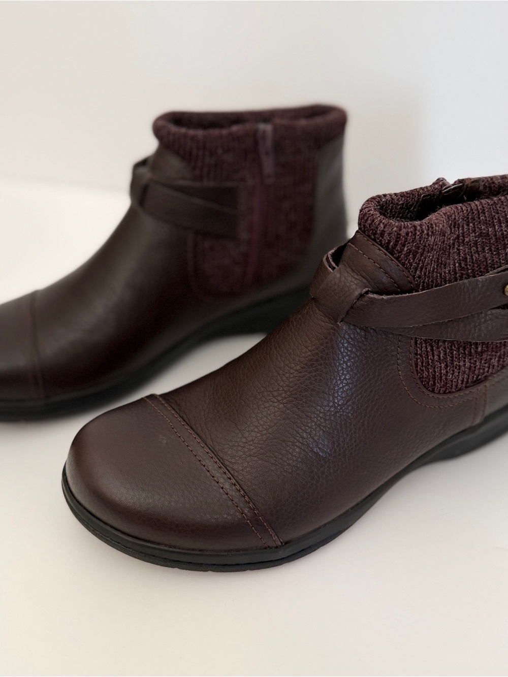 Clarks Cheyn Kisha Women's Dark Brown Ankle Booties with Knit Collar